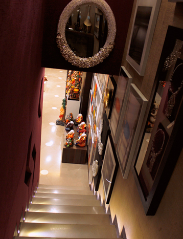 Satgurus Art Gallery View 12